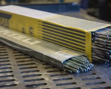 фото Электрод сварочный 4 мм МР-3 Люкс, 6,5 кг МЭЗ