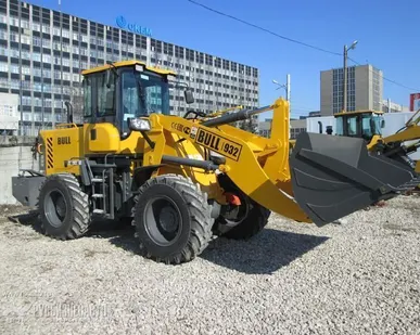 фото Погрузчик фронтальный одноковшовый BULL SL932.