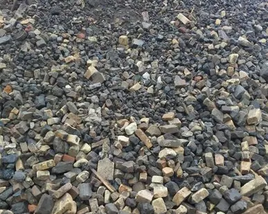 фото Бой кирпича маленький объем