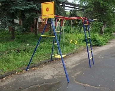 фото Спортивный комплекс «Пионер Юла» ТК - трубная качель без спинки