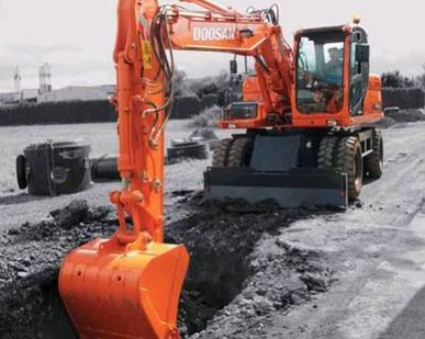 фото Экскаватор колесный DOOSAN DX160W
