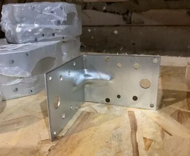 фото Уголок усиленный 90х90х65