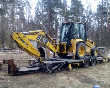 фото Аренда экскаватора-погрузчика Komatsu WB93R, Санкт-Петербург