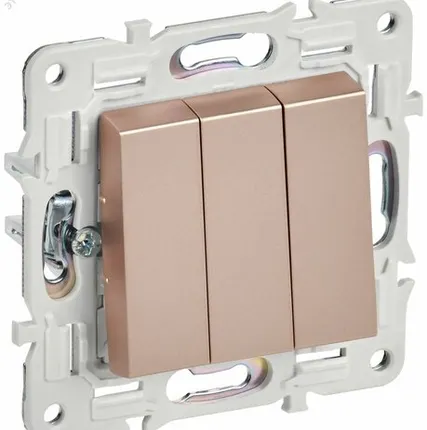 Фото №0 SKANDY Выключатель 3-клавишный 10А SK-V11Sa песочный IEK