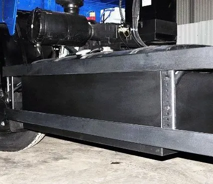 Фото №0 Установка защиты бака (с 4-х сторон из металла)