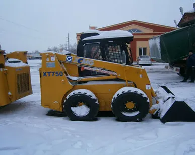фото Фронтальный погрузчик XCMG XT760