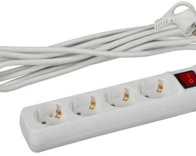 фото Удлинитель 4х3м с заземл. 16А IP20 U-4es-3m-3х1 ПВС 3х1 с выкл. Эра Б0028381