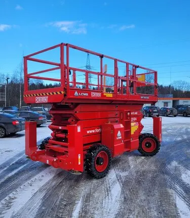 Фото №0 Подъемник самоходный ножничный LGMG SR1623D в аренду