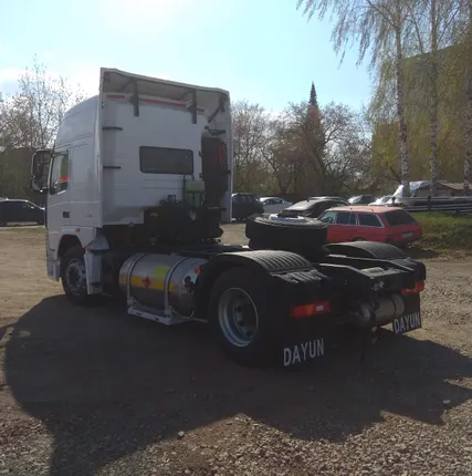 Фото №3 Газовый тягач DAYUN CGC4180, LNG, 4х2, 430 л.с., МКПП с ретардером, Euro V, пневмо