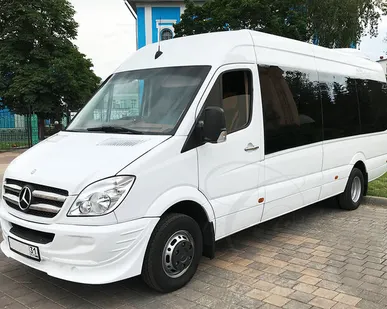 фото Mercedes-Benz Sprinter VIP (белый, 20 мест)