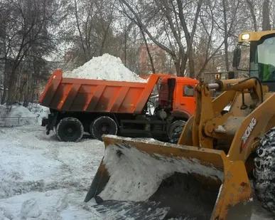 фото Уборка снега