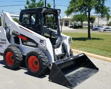 фото Аренда мини-погрузчика Bobcat S530, Самара