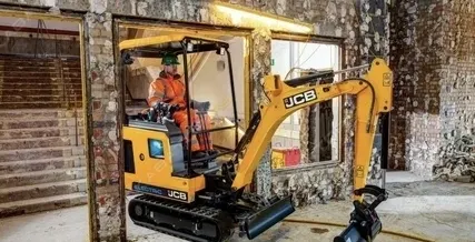 Фото №0 Аренда мини-экскаватора JCB , Москва