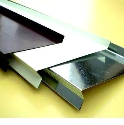 Фото №0 Отлив оконный металлический, окрашенный, простой.