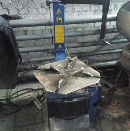 Фото №0 Оборудование для шиномонтажа б/у