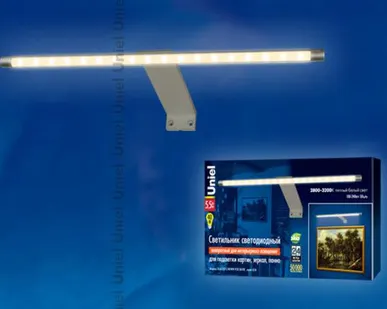 фото Светильник ULM-F32-5,5W/WW IP20 SILVER Светильник светодиодный поворотный для интерьерного освещения. В комплекте с адаптером. Длина 32,5 см. Материал корпуса алюминий, цвет серебро. Теплый белый свет. Упаковка-картонная коробка.