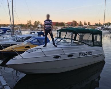 фото Круизный катер Stingray 240 CS