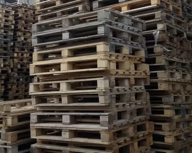 фото Поддоны деревянные б/у 1*1,20 м