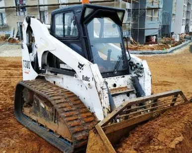 фото Аренда мини-погрузчика Bobcat T300, Киров