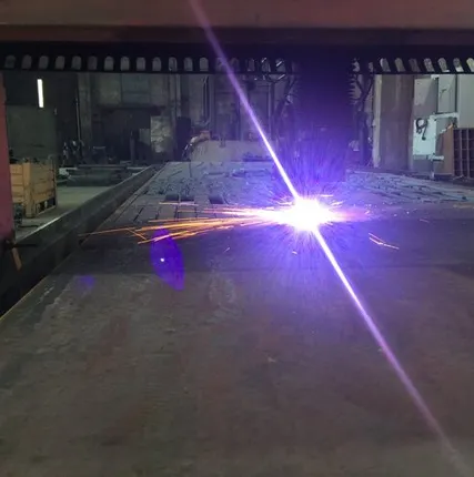 Фото №0 Резка листа толщиной 10 мм