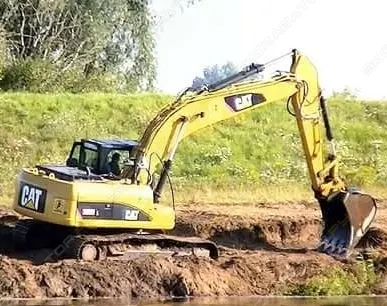 фото Аренда гусеничного экскаватора Caterpillar 320, Москва