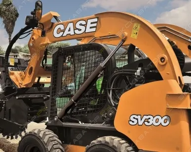 фото Аренда мини-погрузчика Case SV300, Санкт-Петербург