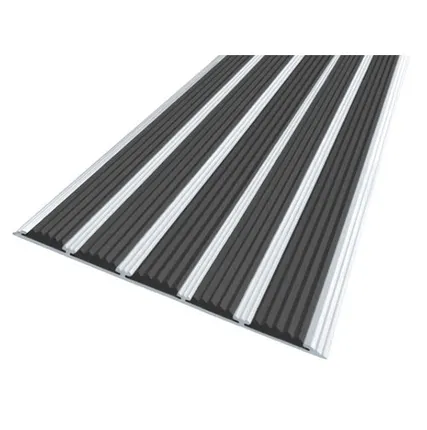 Фото №0 Накладка на ступени 162х6х1330 мм алюминиевая противоскользящая с 5-ю резиновыми вставками, цена за 1 шт.