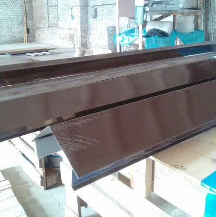 Фото №0 Парапет на забор (изготовление на листогибе)