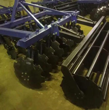 Фото №2 Борона дисковая БДН-2,4 с дисками на отдельных стойках с планчатым катком.