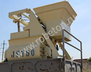 фото Бетоносмеситель JS750