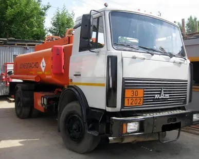 фото Услуги бензовоза 12 м3