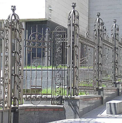 Фото №0 Кованый забор с воротами и калиткой