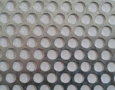 фото Лист с круглыми отверстиями по шестиугольнику 1,5мм ТУ 1812-001-50336739