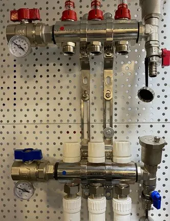 Фото №0 Коллекторная группа с расходомерами TIM с 3 тремя выходами