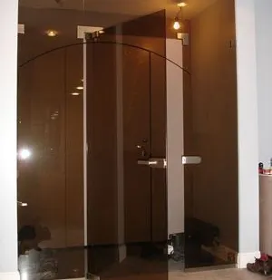 фото Изделия из закаленного стекла с тонировкой