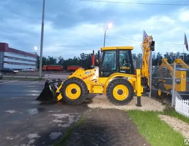 фото Экскаватор-погрузчик МСТ M544 PLUS (Турция)