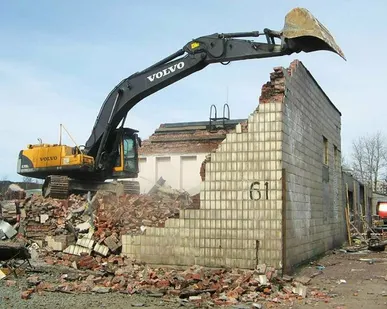 фото Демонтаж небольших зданий и сооружений