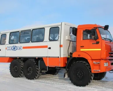 фото Автобус НЕФАЗ-4208-111-13 (вахтовый) (420800-000001142) на шасси КАМАЗ-5350