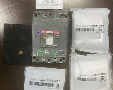 фото Выключатель автоматический трехполюсный XT2N 160 Ekip LS/I In=100A F F 9CNB1SDA067057R1 ABB