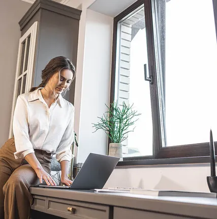 Фото №0 Окно пластиковое трёхстворчатое Рехау Blitz