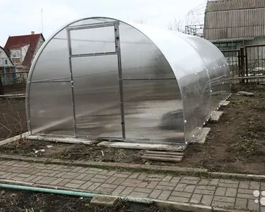 фото Заводские теплицы с поликарбонатом