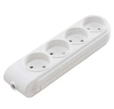 Фото №0 Колодка удлинителя 4-м без заземл. защ. шторки Makel N4010000