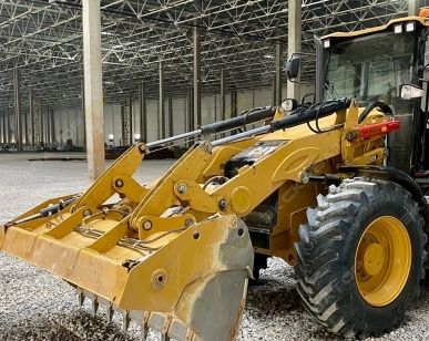 фото Аренда экскаватора-погрузчика Caterpillar 428F2, Зеленоград