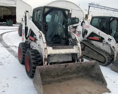 фото Аренда фронтального мини-погрузчика Bobcat S175