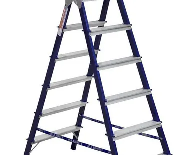 фото Стремянка Alumet М 8206