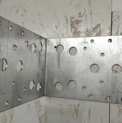 Фото №0 Крепежный уголок 130х130х100