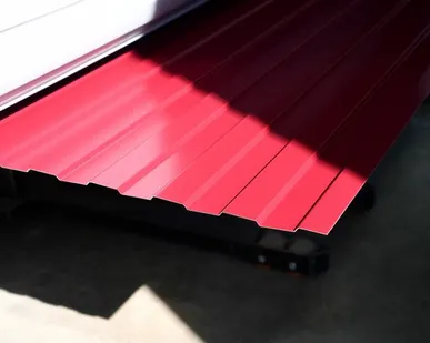 фото Профлист С-8 / красный / 0.45 мм. - RAL 3005 / Винно-красный - Глянцевая - с ЛКП - Первый - С-8 - Стандартные - Опт (от 100 листов / от 200 м.пог.)