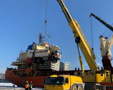фото Услуги гусеничных и автокранов до 300 тонн