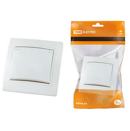 Фото №0 Розетка с заземлением с защитными шторками и крышкой 16А белый "Таймыр"