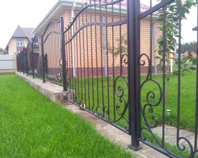 фото Кованый забор